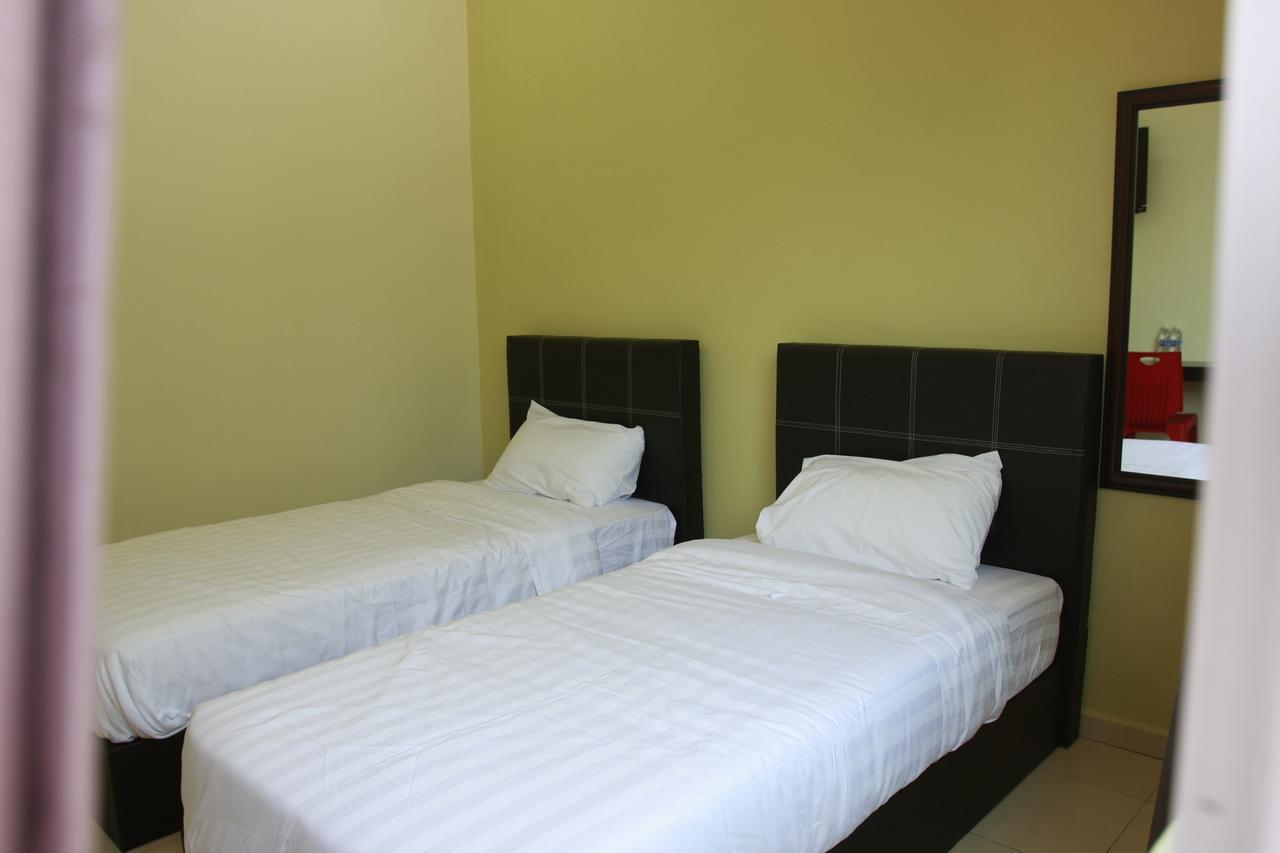 Alor Villa Malacca Zimmer foto