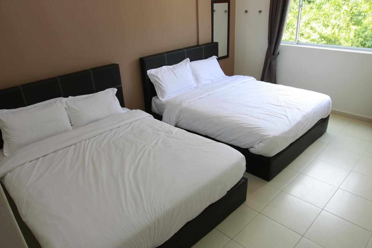 Alor Villa Malacca Zimmer foto
