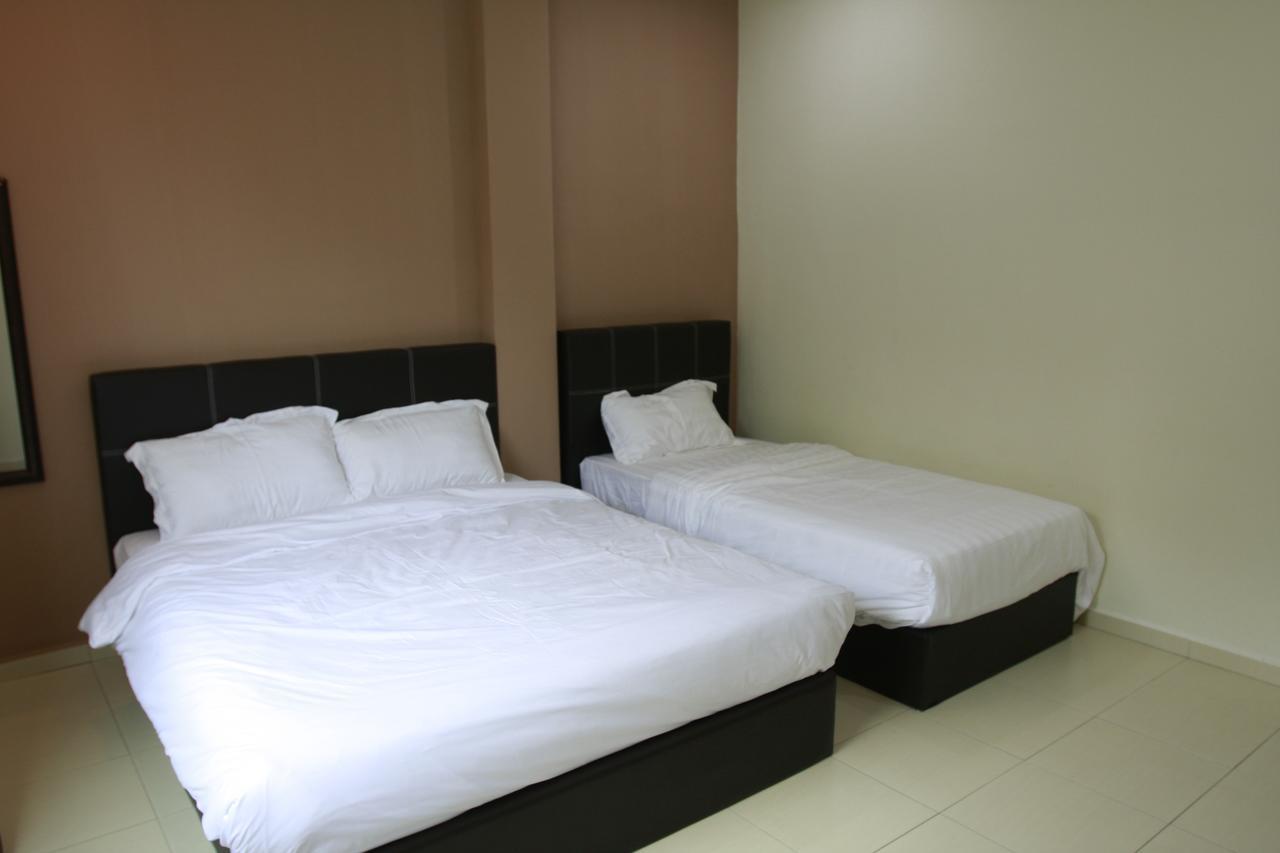 Alor Villa Malacca Zimmer foto